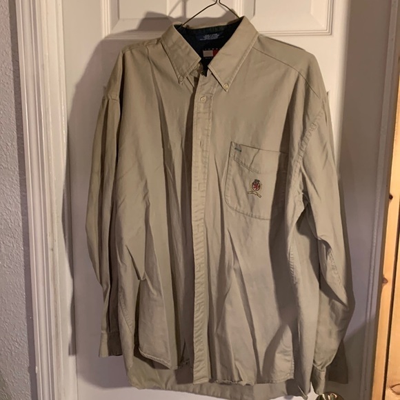 Other - Tommy Hilfiger mens khaki shirt
